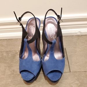 Jessica Simpson T Strap Platform Sandals